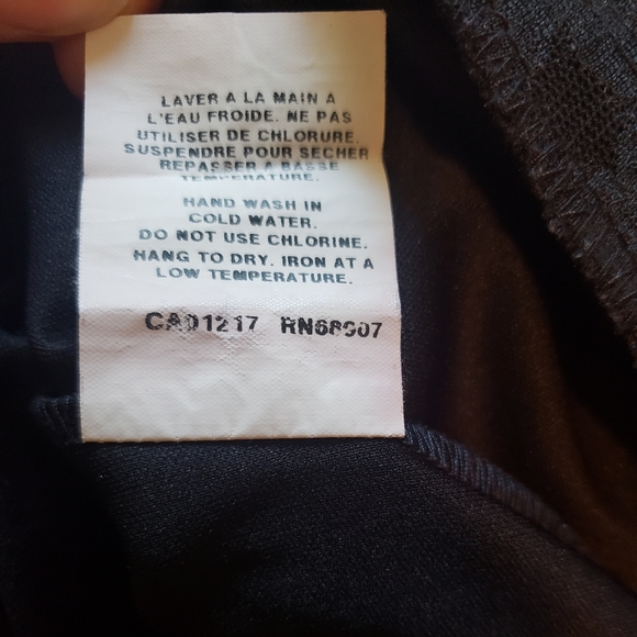 Le Chateau floral skirt lace fabric with lining XS red black - Picture 6 of 7